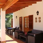 Moll Villa